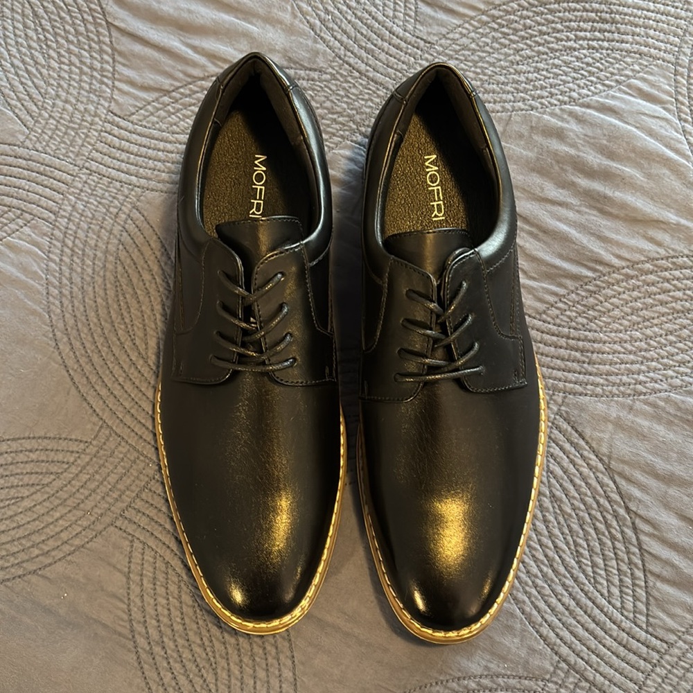 Mofri Black Leather Shoes NWOT - Picture 2 of 8